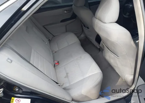 2016 Toyota Camry Le z USA, uszkodzony, nr VIN 4T1BF1FK1GU229260